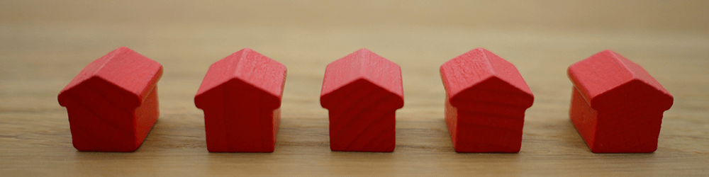 five red houses