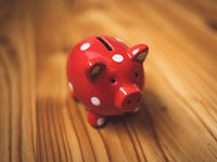 red piggy bank