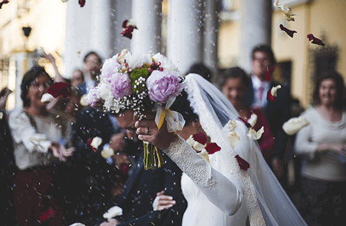 flowers wedding loans guide